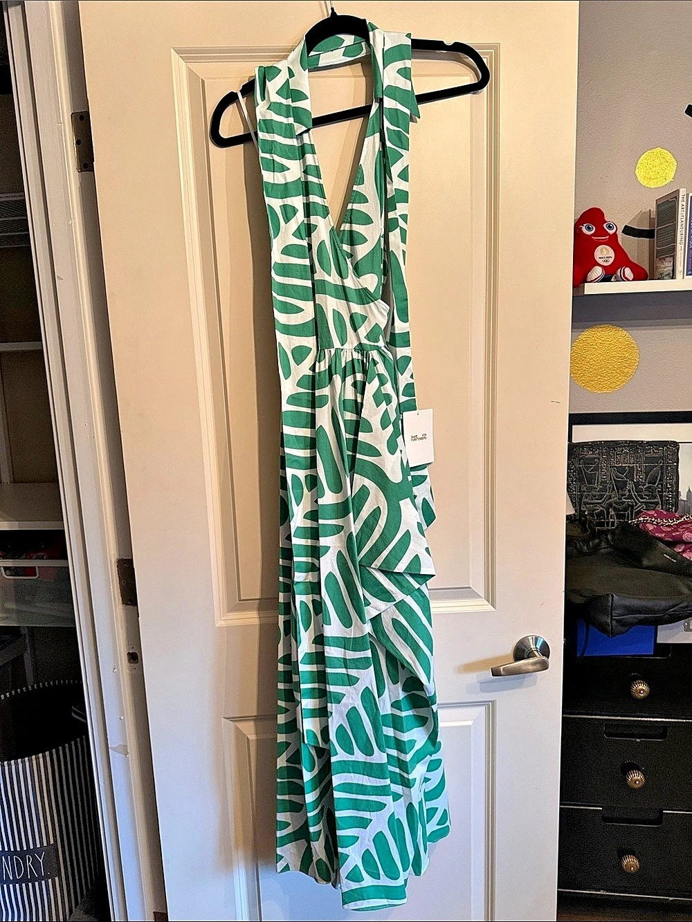 NWTS - Diane von Furstenberg - Size Large - Nova Dress Abstract Maxi Green & Whi